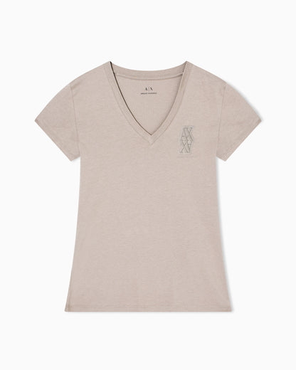 V-neck T-shirt with metal logo
