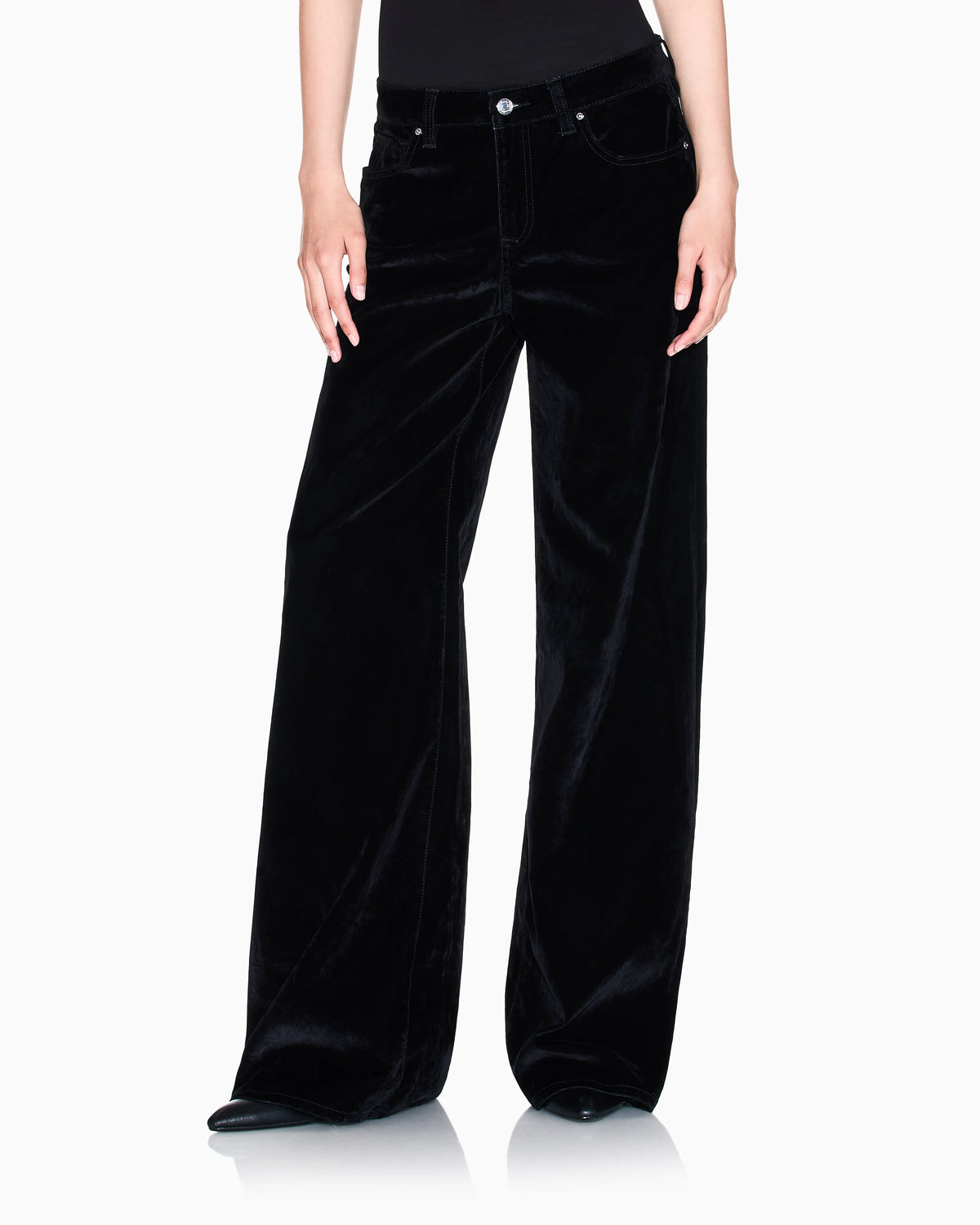 Stonewashed denim wide-leg jeans