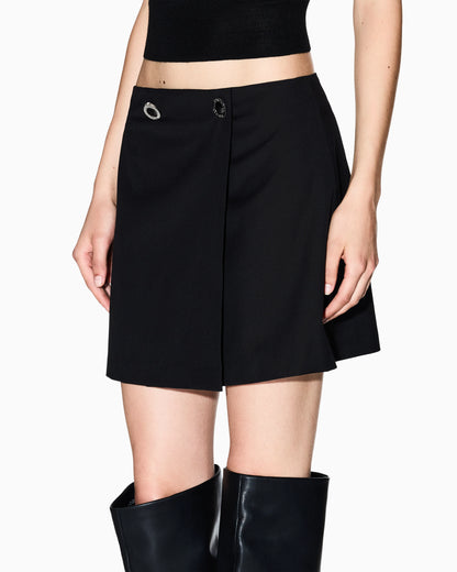 Mini skirt with buttons