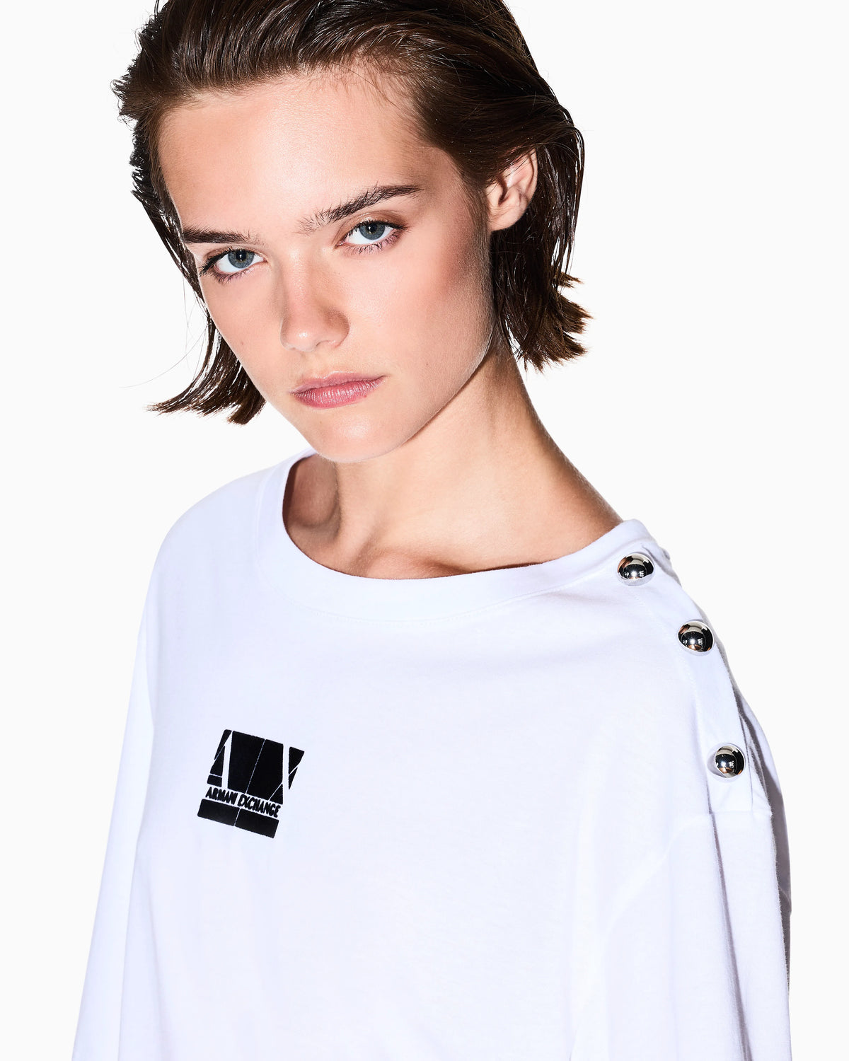 Boxy T-shirt with buttons