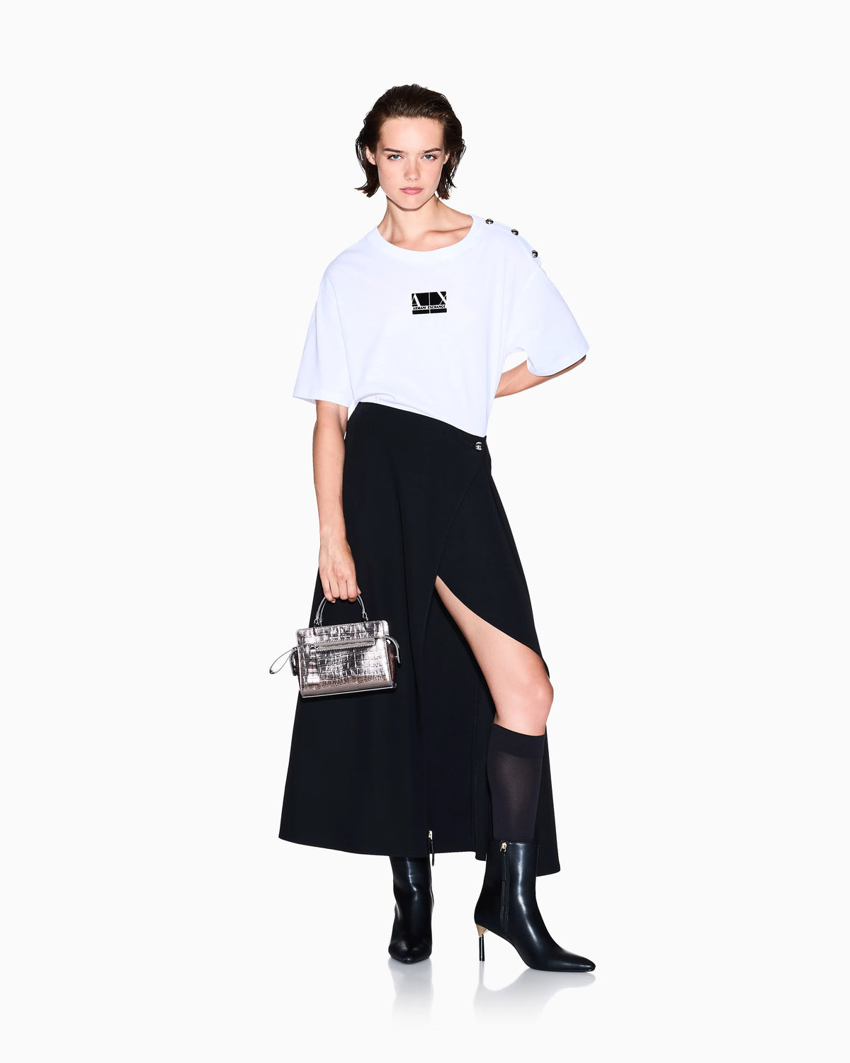 Boxy T-shirt with buttons