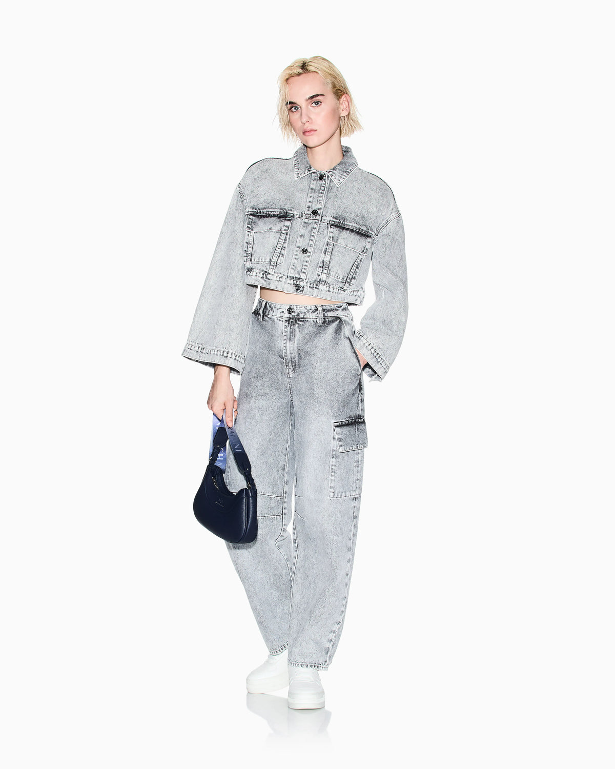 Cropped jacket in used-effect denim
