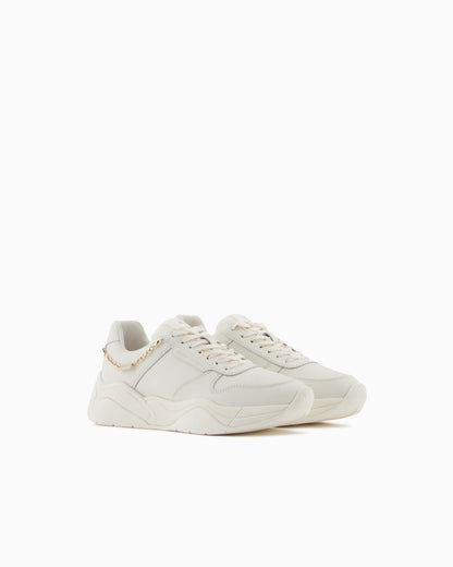 Technical mesh sneaker with thick sole and chain