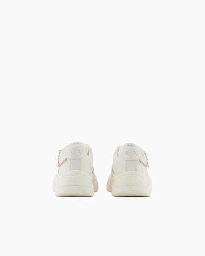 Technical mesh sneaker with thick sole and chain