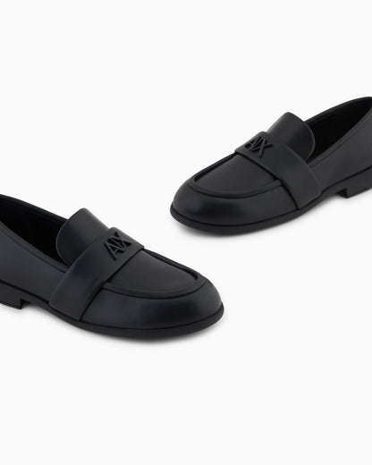 Textured material loafers