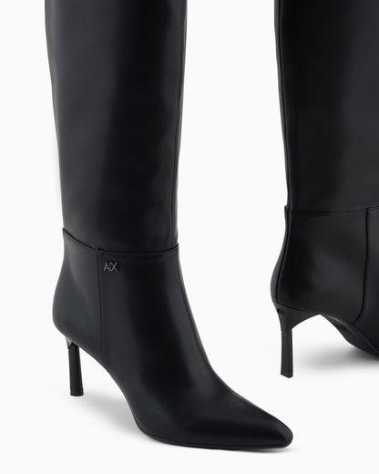 Boots with thin heel