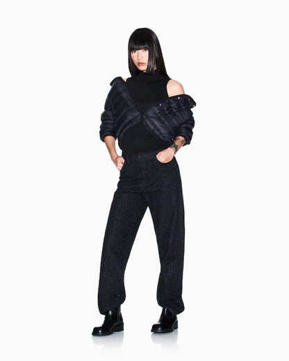 Short down jacket with quilted hood