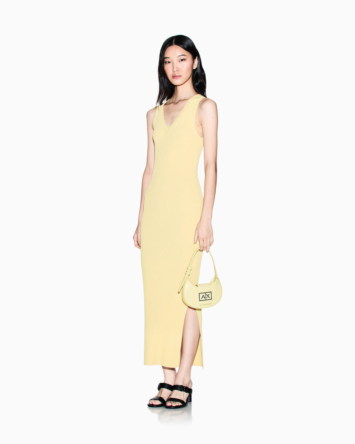 Long dress in openwork knit with V-neck