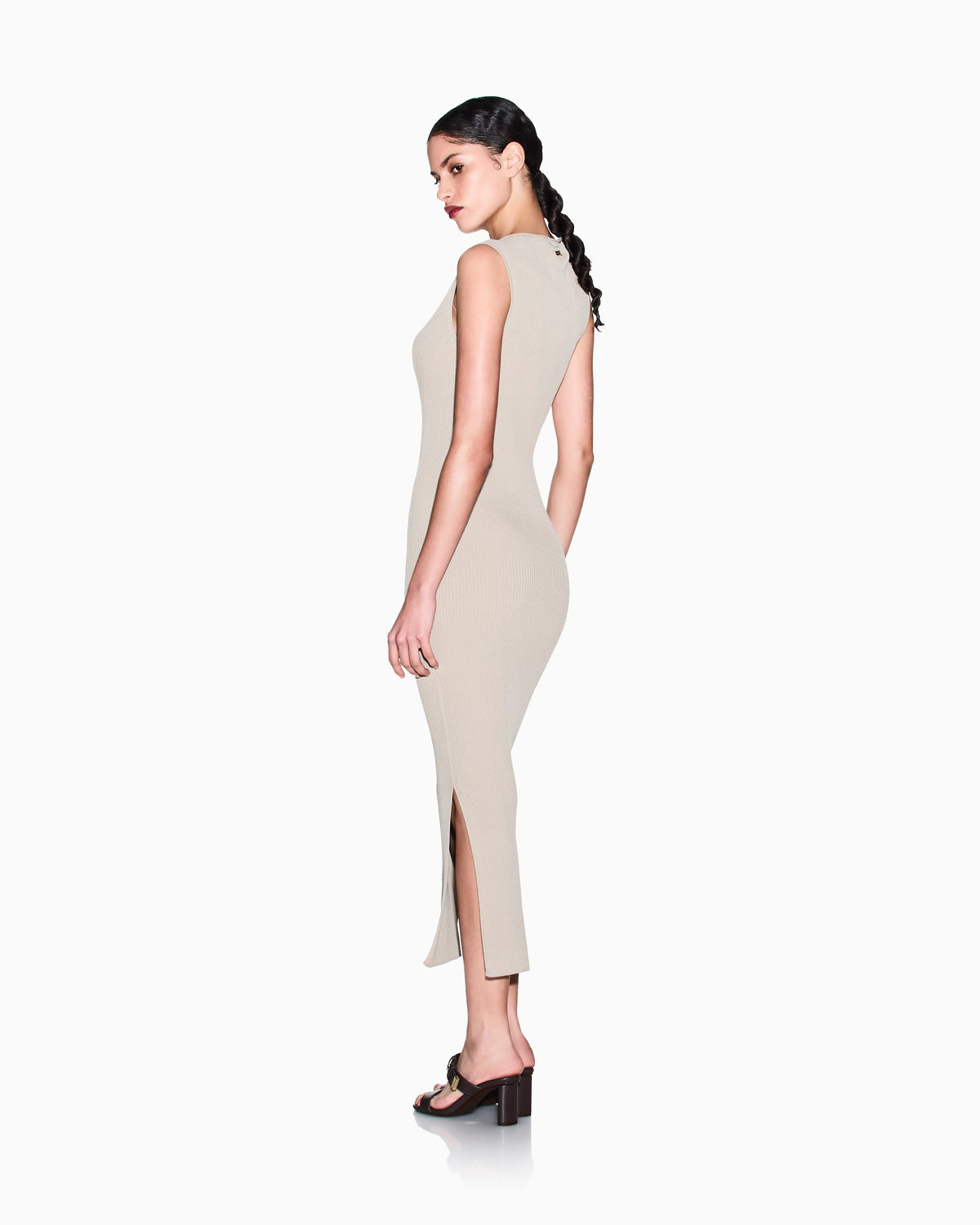 Long dress in openwork knit with V-neck