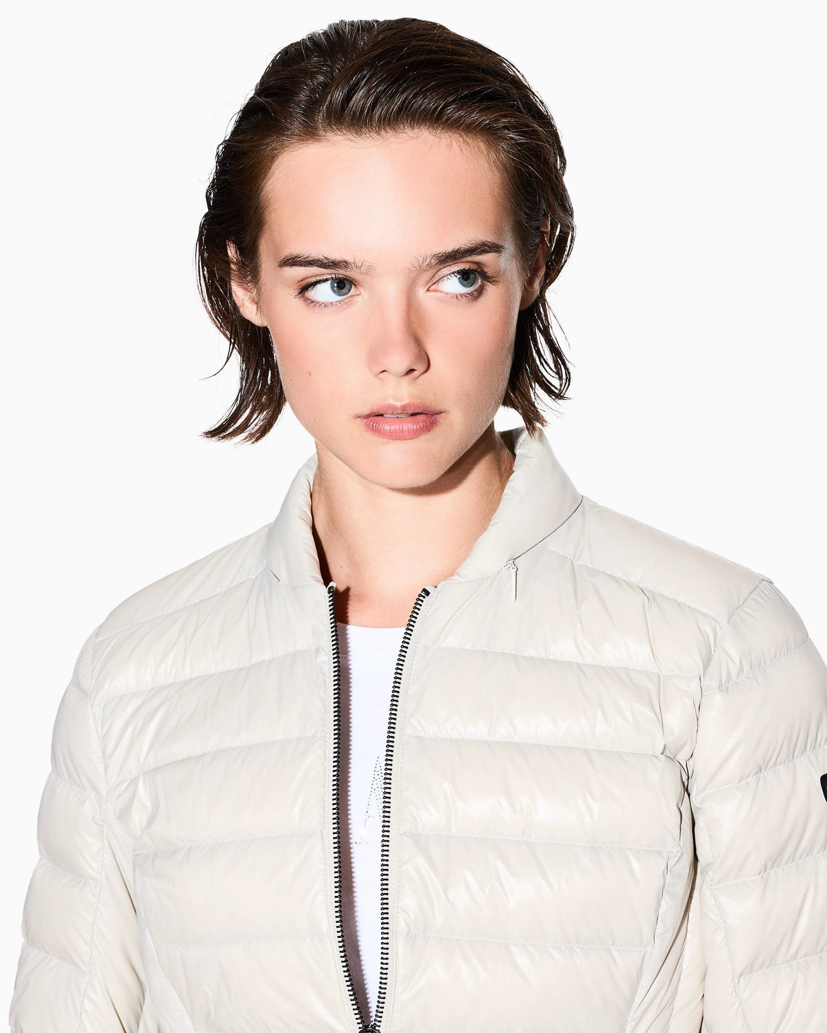 Down jacket slim fit in lightweight nylon