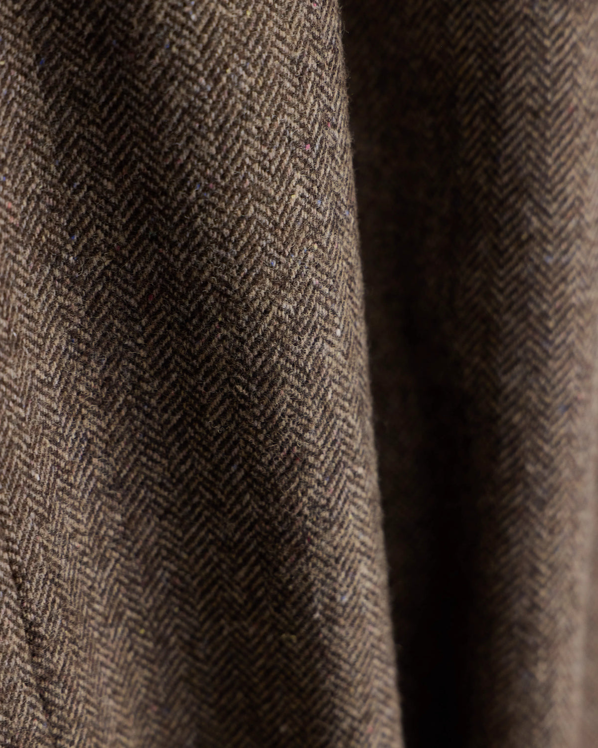 relaxed fit trouser in herringbone virgin wool and silk