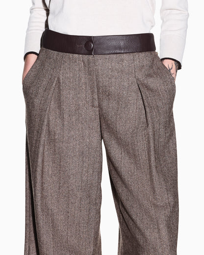 relaxed fit trouser in herringbone virgin wool and silk