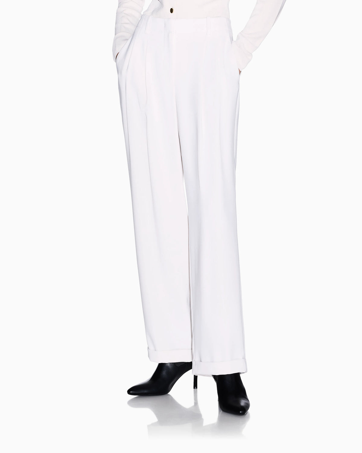 oversized Trouser in recycled crepe with belt