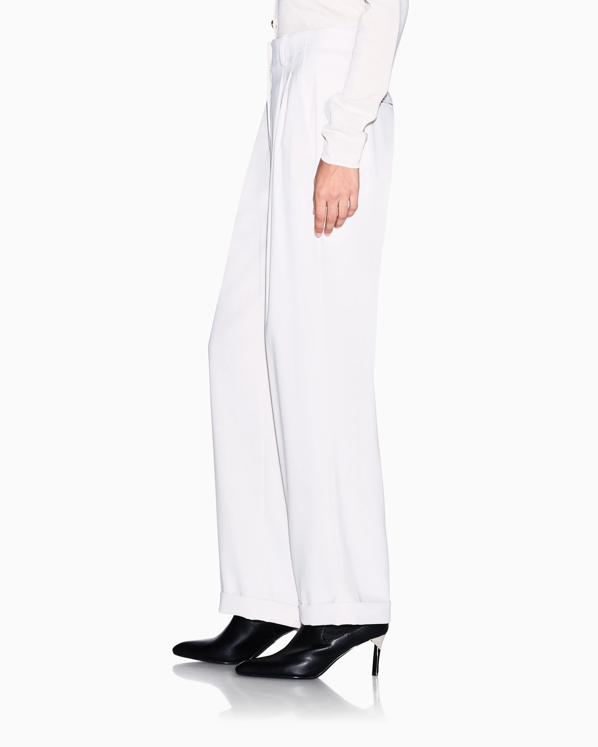 oversized Trouser in recycled crepe with belt