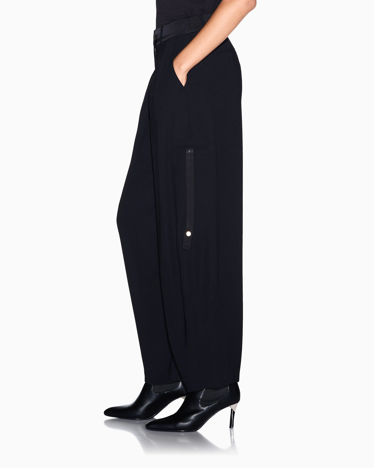 Oversized trousers with viscose
