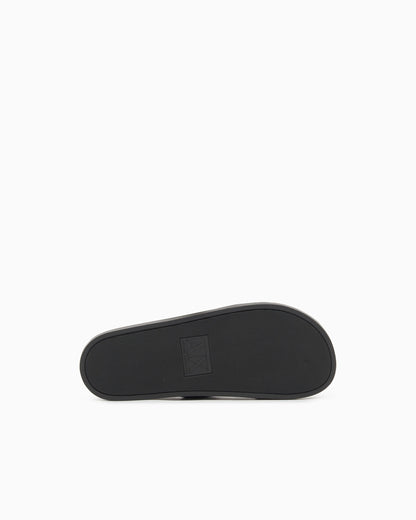 Two-strap slippers with buckle