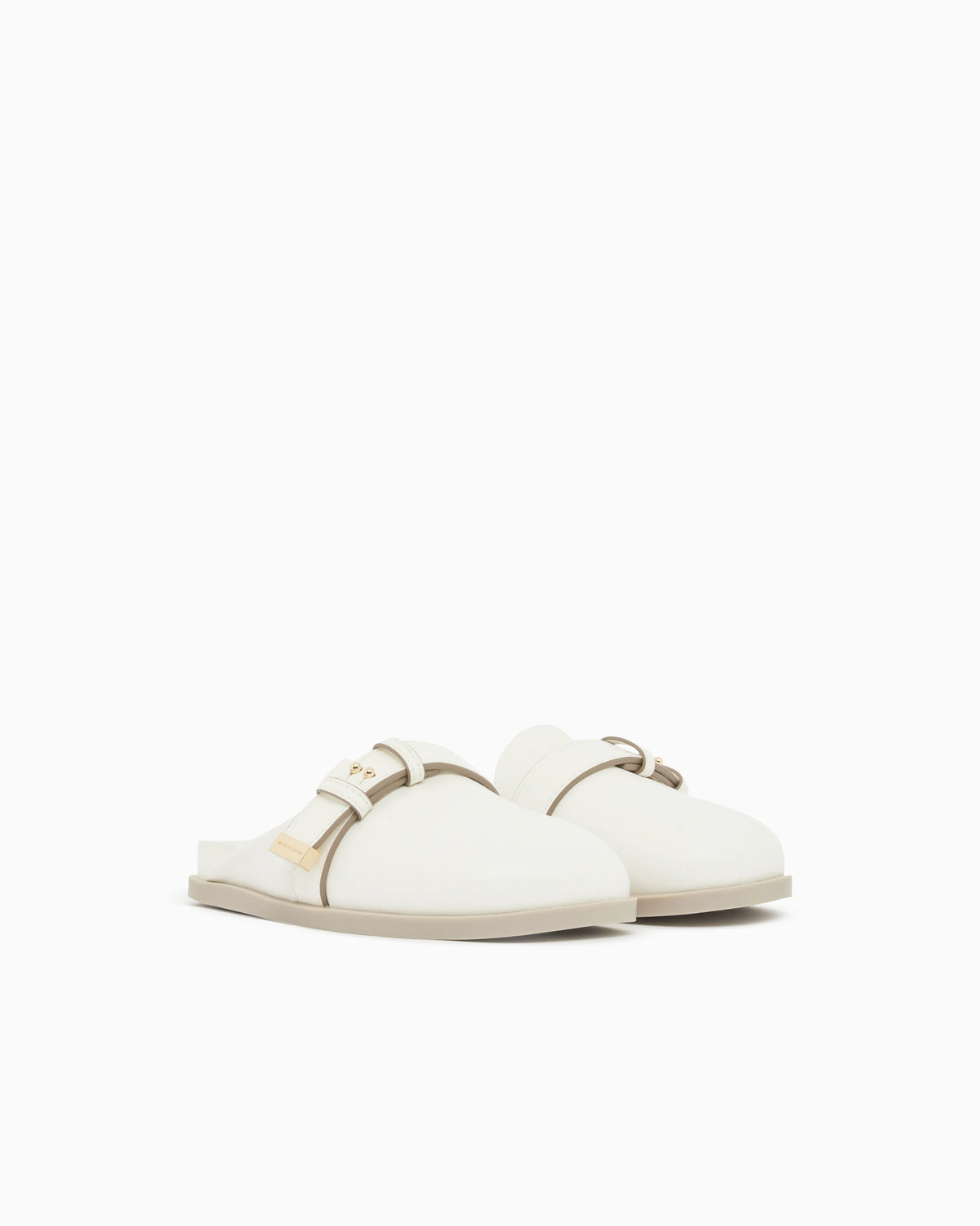 Sabot with buckle and gold detail