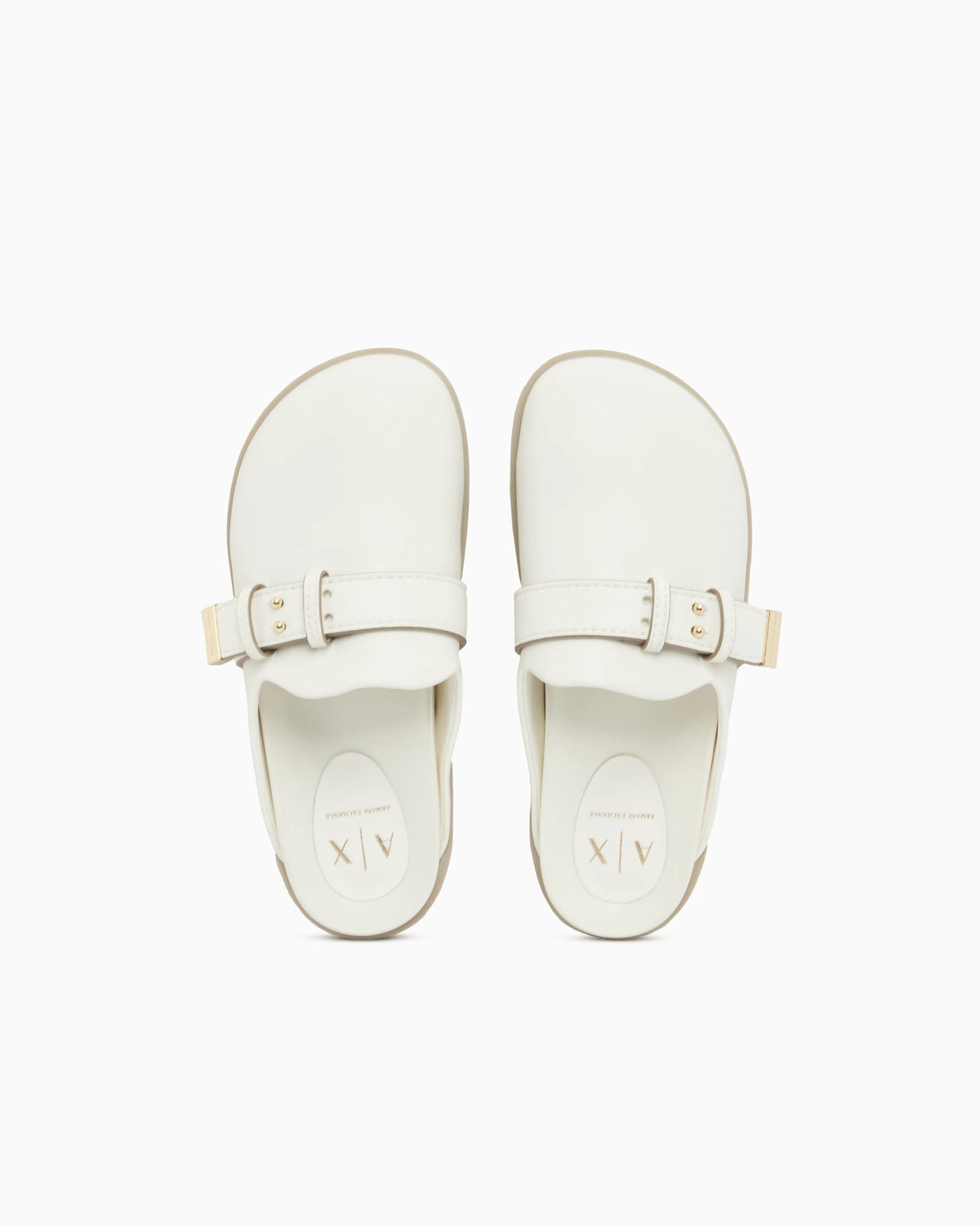 Sabot with buckle and gold detail