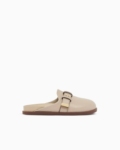 Sabot with buckle and gold detail