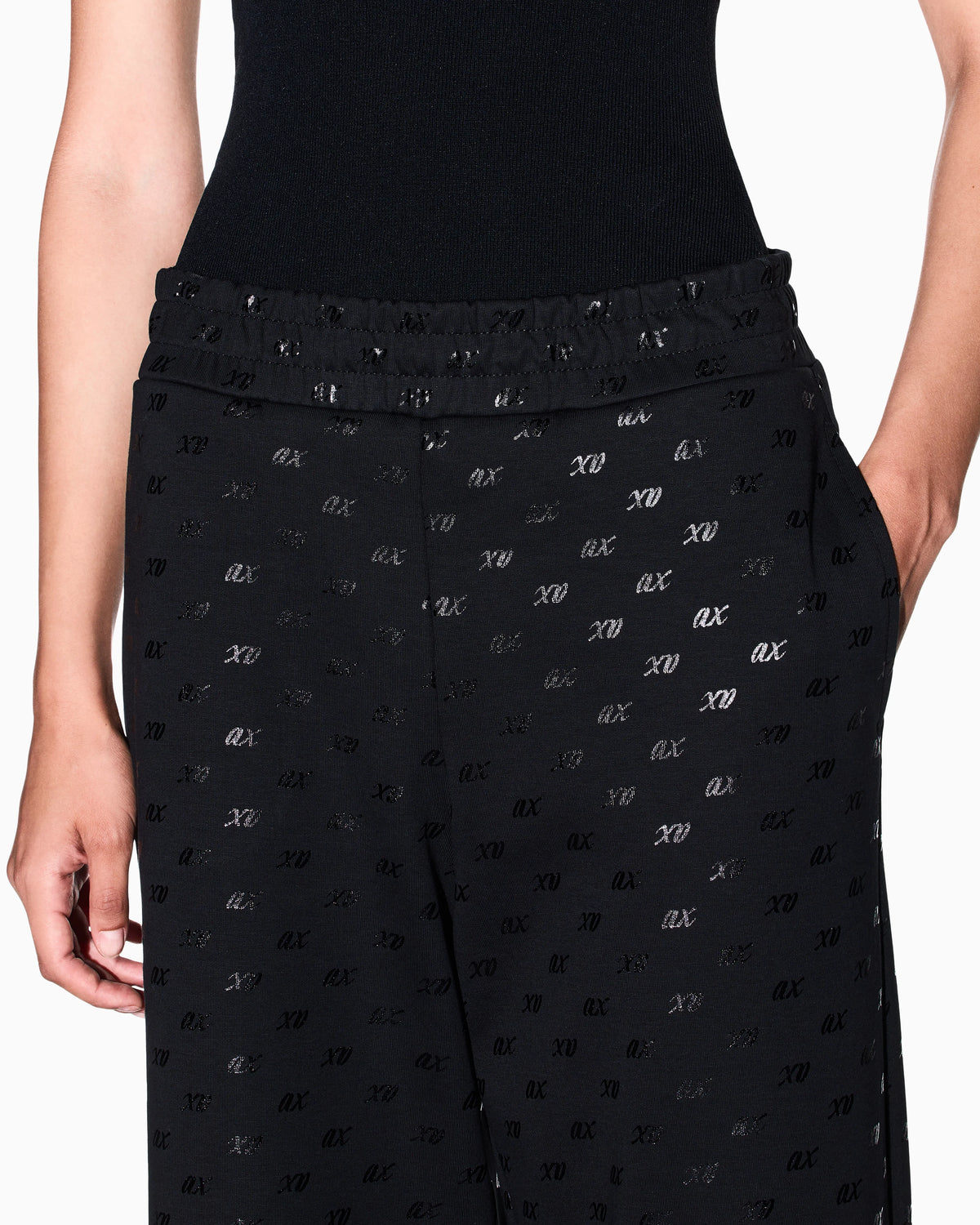 regular fit trousers in organic cotton with allover print