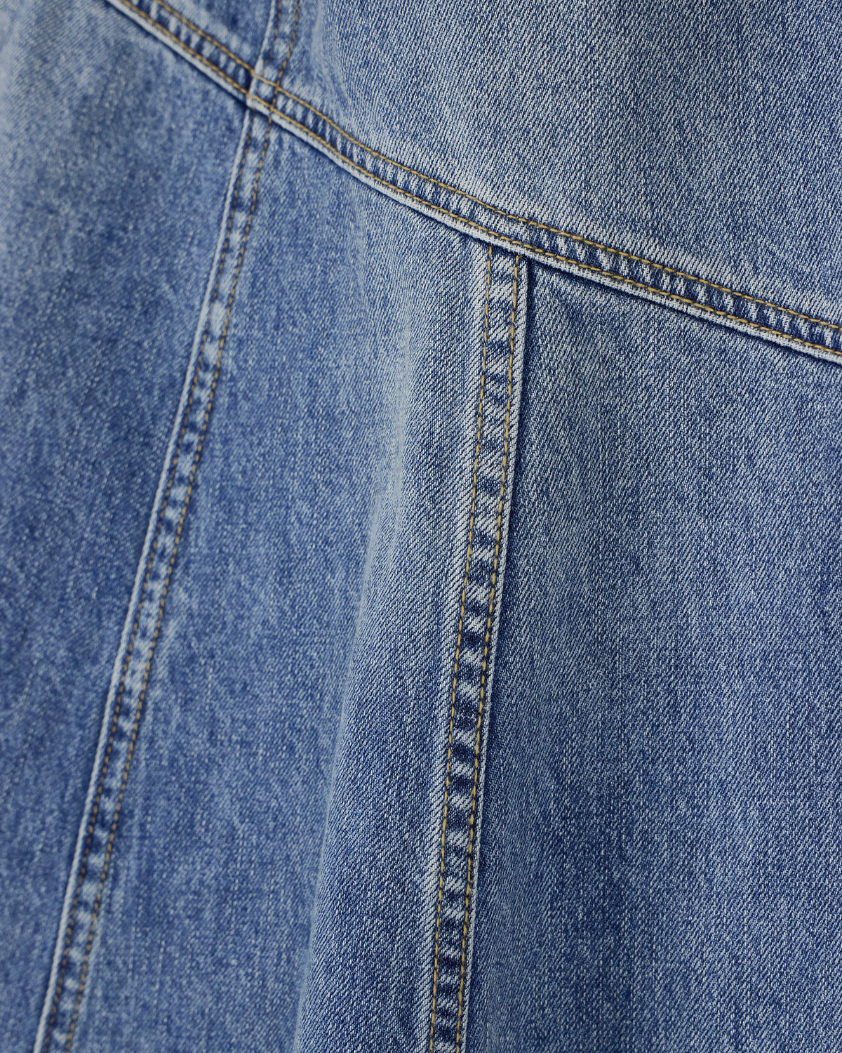regular fit skirt in rigid cotton denim with leather label