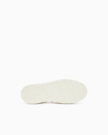 Lace-up low-top sneakers in textured mesh with a thick sole