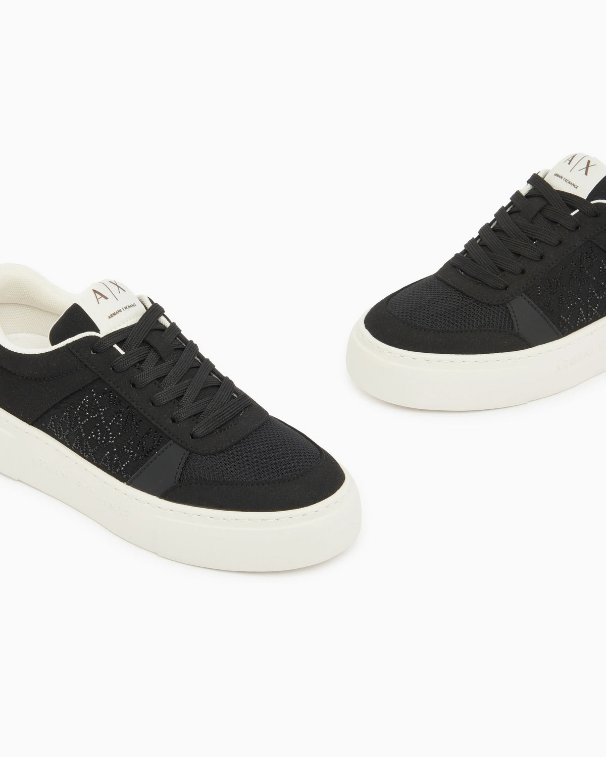 Lace-up low-top sneakers in textured mesh with a thick sole