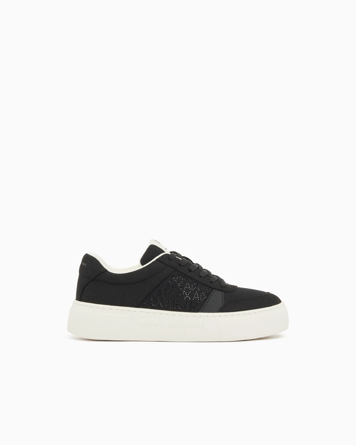 Lace-up low-top sneakers in textured mesh with a thick sole