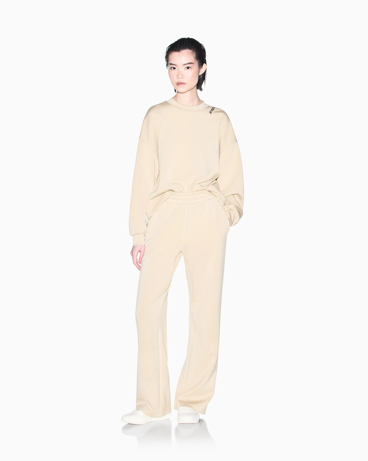 regular fit trousers in viscose scuba