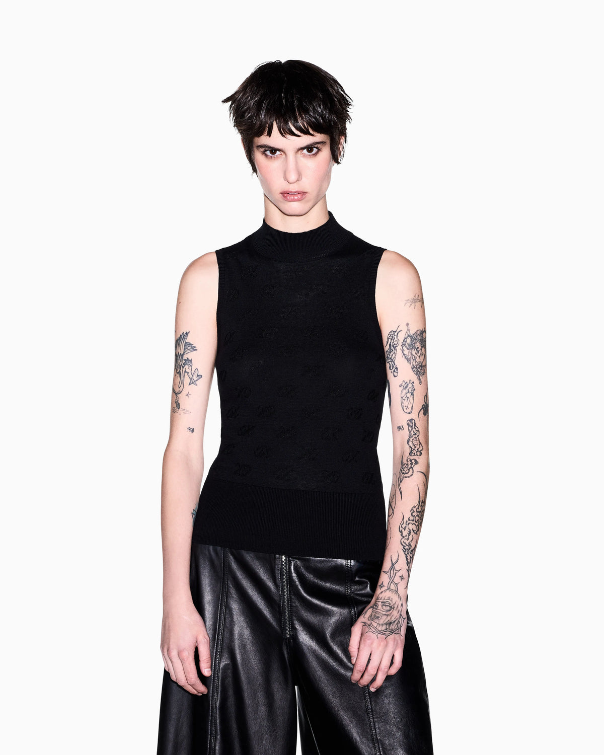 regular fit knit top in a cotton viscose and silk blend
