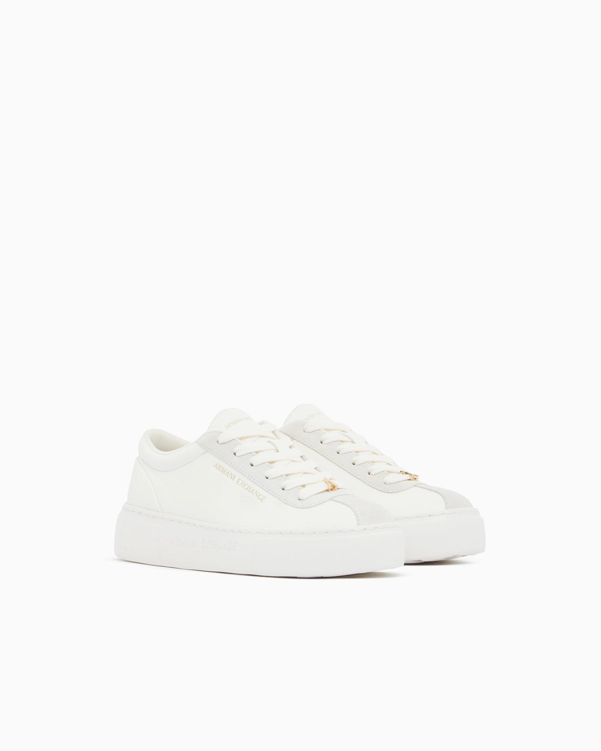 Low cut Sneakers with suede and tumbled finish