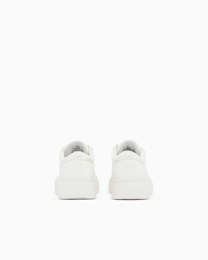 Low cut Sneakers with suede and tumbled finish