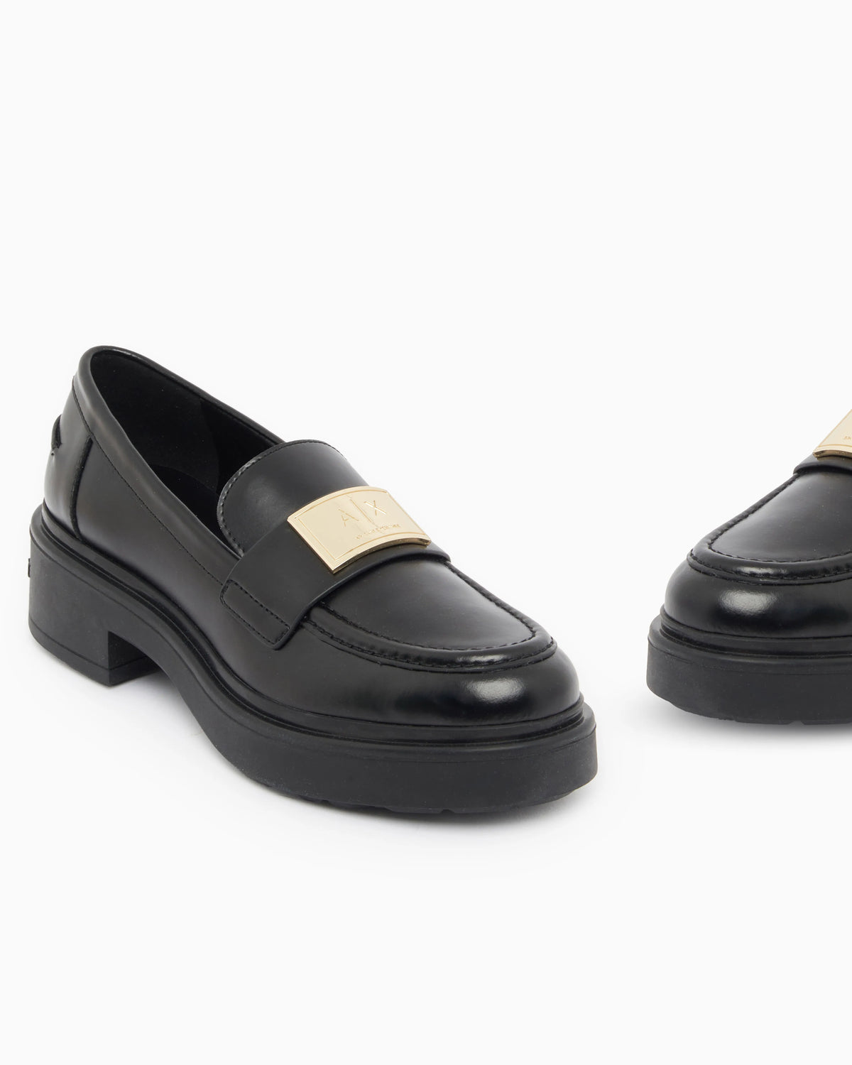 Loafer in split leather with a rubber sole