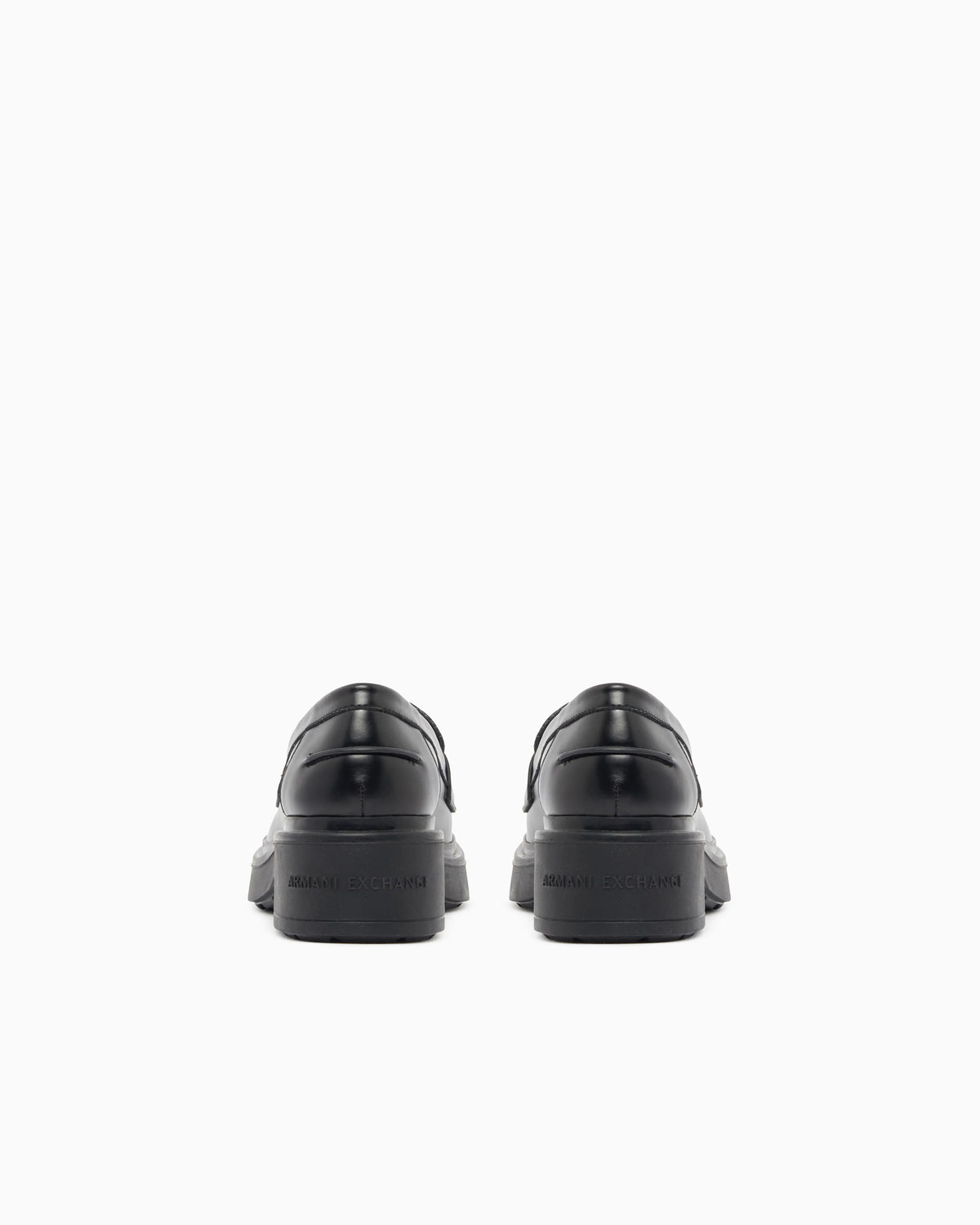 Loafer in split leather with a rubber sole
