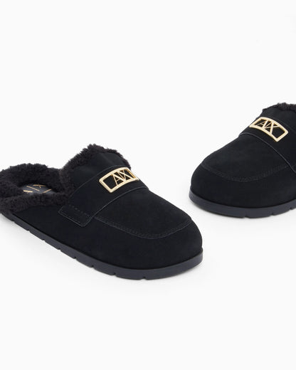 Suede clogs with teddy details