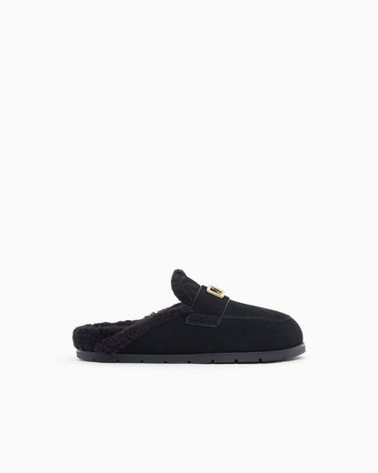 Suede clogs with teddy details