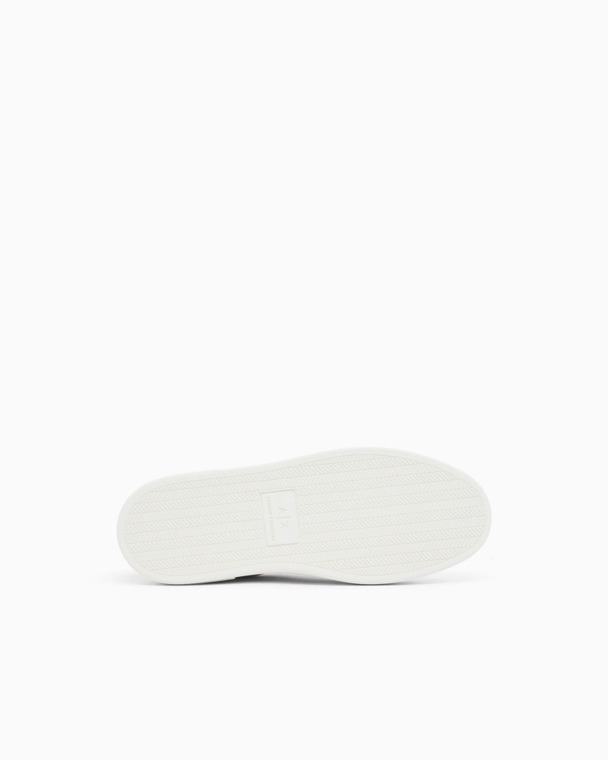 Sneakers in suede with patent inserts