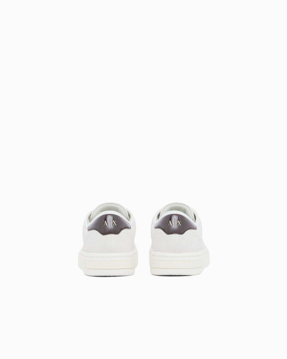 Sneakers in suede with patent inserts