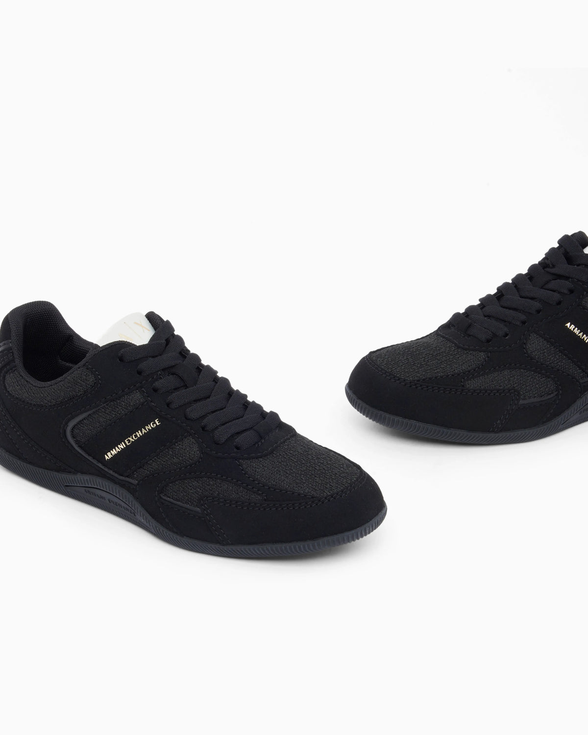 Sneakers in microsuede and mesh