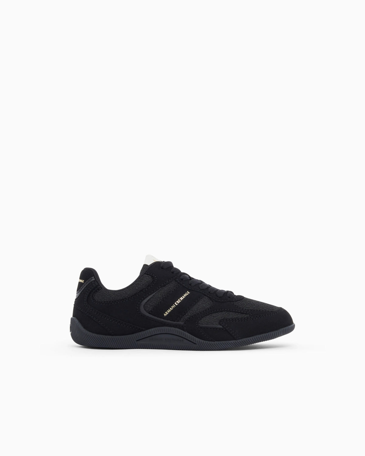Sneakers in microsuede and mesh
