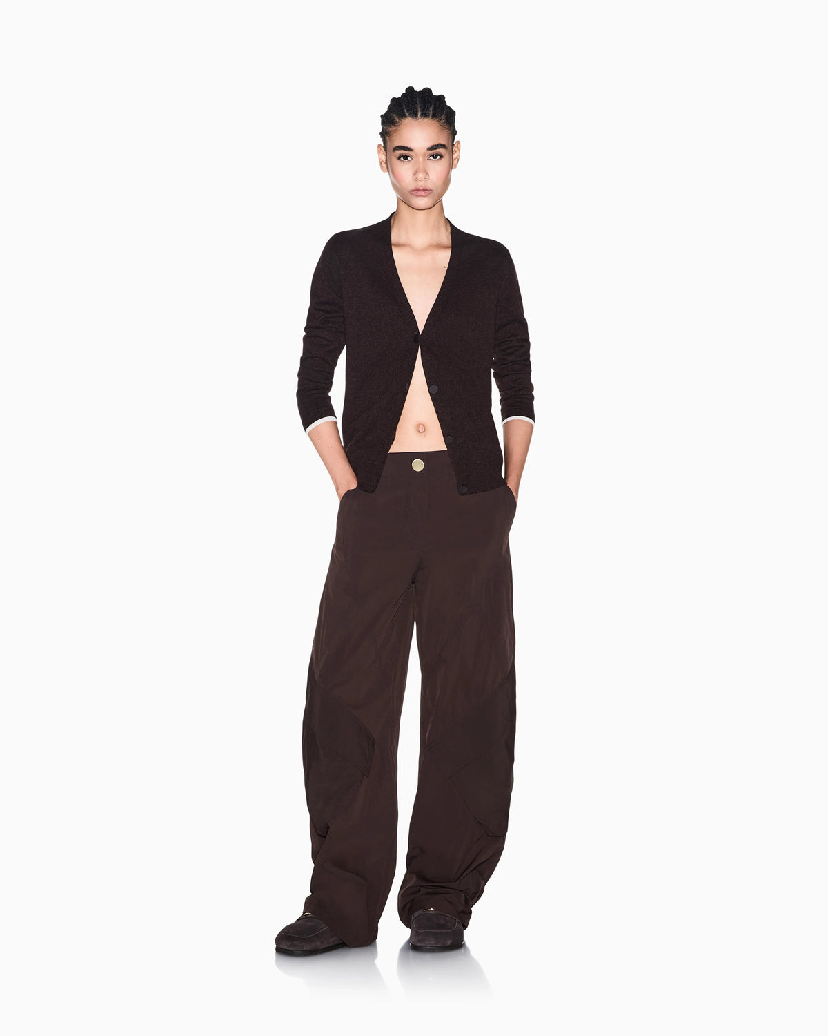 Buttoned V-neck cardigan in a viscose and cashmere blend